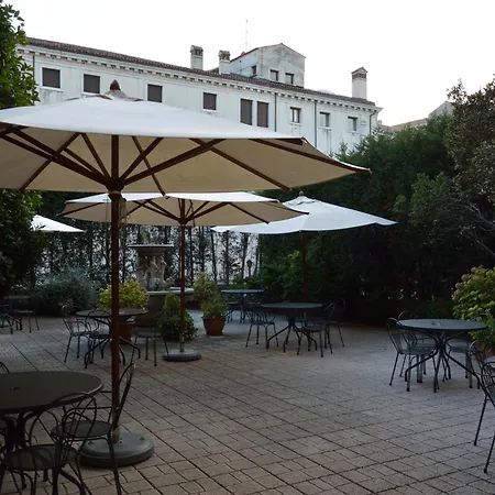 Otel Belle Arti Venedik