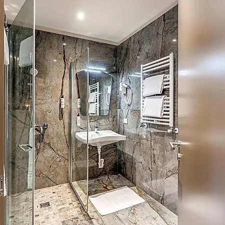 Belle Arti 3*